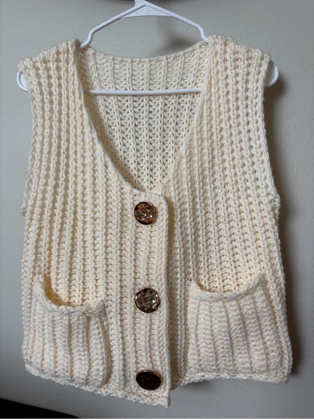 Source Unknown Cream Knit Button Front Tank Top